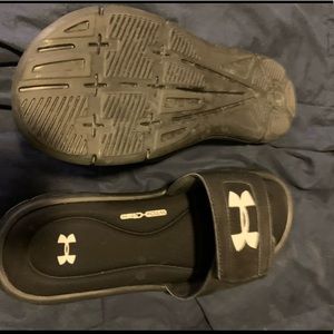 Men’s slide sports slippers